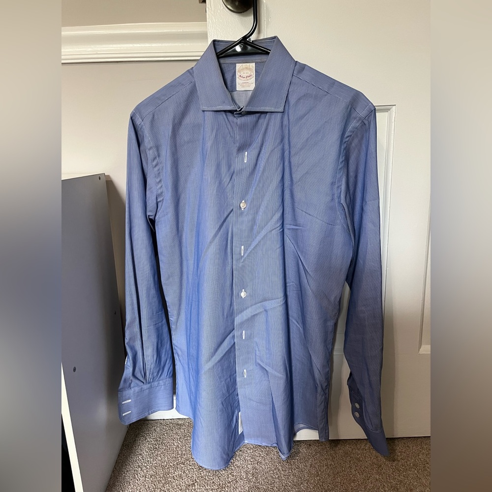 Men’s button down blue dress shirt